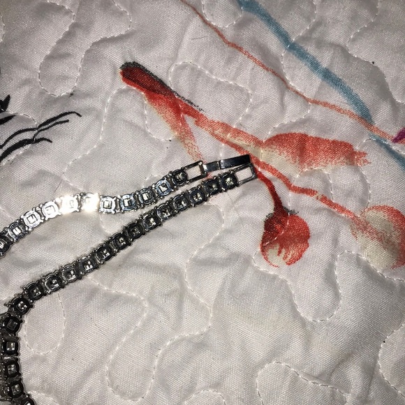 Rhinestone necklace - Picture 6 of 11